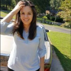 Meet your Posher, Angela